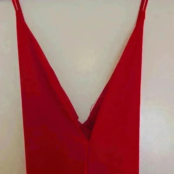 Fashion nova red jumpsuit size M with flared pants - Picture 4 of 8